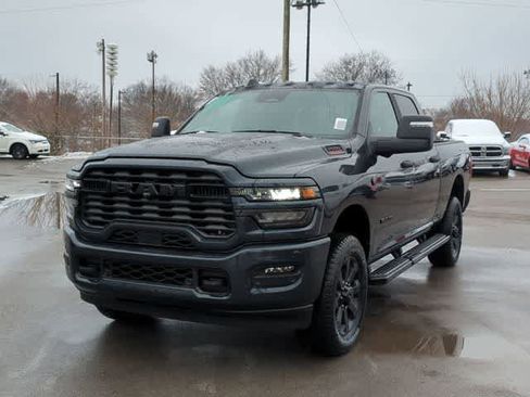 Used 2026 RAM 2500 Big Horn AWD/4WD image 4