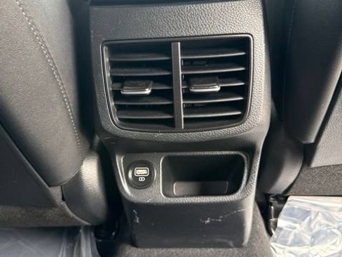 Used 2022 Kia Seltos S FWD image 46