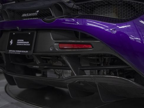 Used 2022 McLaren 720S Spider RWD image 17