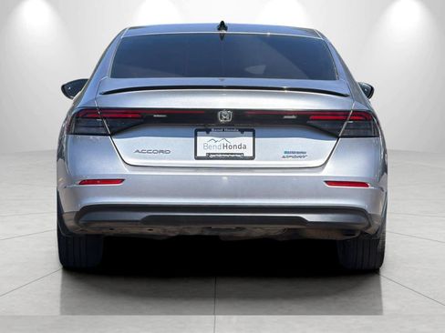 Used 2024 Honda Accord Sport image 7