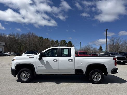 Used 2023 Chevrolet Silverado 2500 W/T w/ Z71 Off-Road Package AWD/4WD image 3