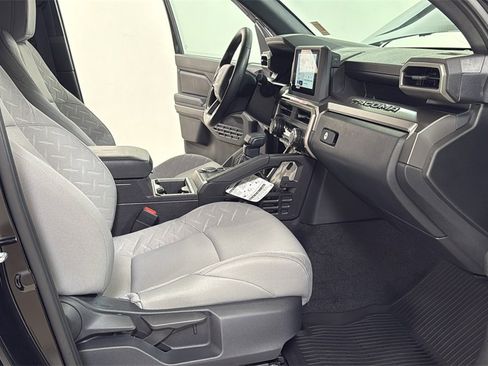 Certified 2025 Toyota Tacoma SR5 image 18