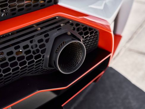 Used 2024 Lamborghini Huracan STO image 20