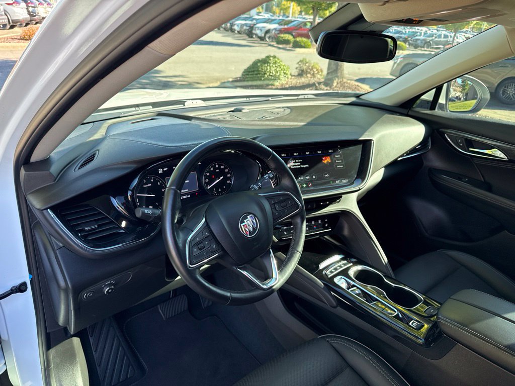 Used 2023 Buick Envision Essence AWD/4WD image 17