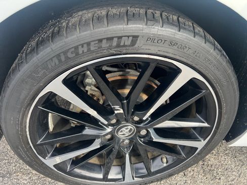 Used 2018 Toyota Camry XSE image 43