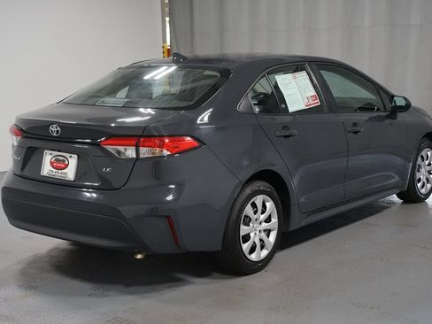 Used 2025 Toyota Corolla LE FWD image 8