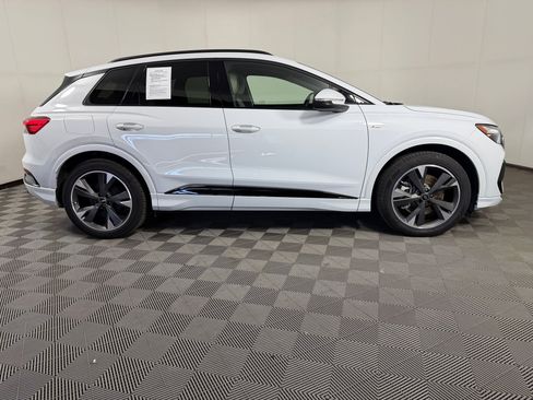 Used 2024 Audi Q4 e-tron Premium w/ Convenience Package AWD/4WD image 8