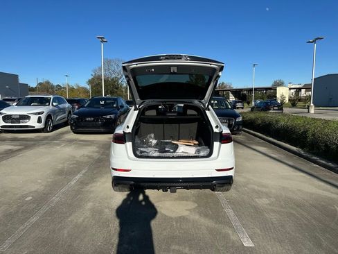 New 2026 Audi Q8 Premium Plus image 19