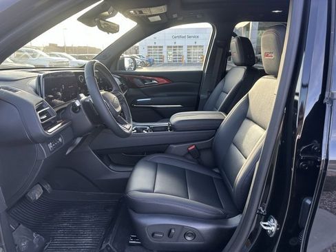 New 2026 Chevrolet Traverse Z71 w/ Enhanced Driving Package image 2