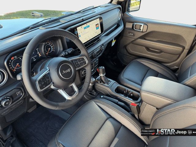 New 2025 Jeep Wrangler Unlimited Sahara AWD/4WD image 9