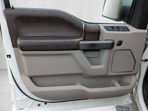 Used 2020 Ford F150 Limited w/ Trailer Tow Package image 13