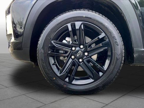 Used 2025 Chevrolet Trax ACTIV w/ Driver Confidence Package FWD image 11