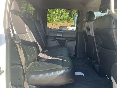Used 2016 Ford F150 XLT w/ Equipment Group 302A Luxury RWD image 13