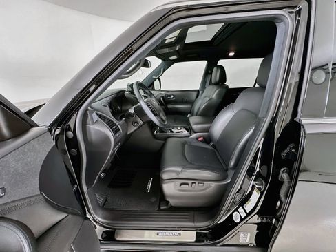 Used 2023 Nissan Armada SL w/ Midnight Edition Package RWD image 23