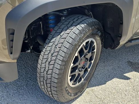 New 2026 Toyota Tacoma TRD Off-Road AWD/4WD image 31