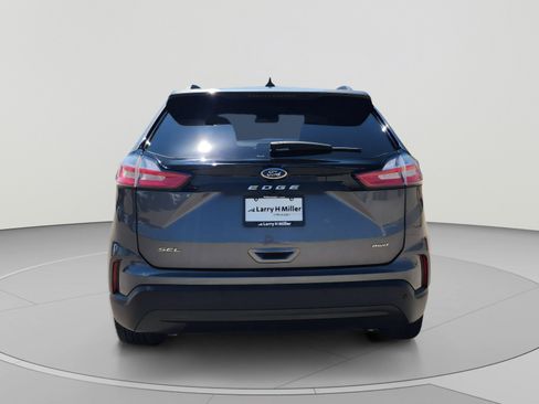 Used 2022 Ford Edge SEL w/ Sport Appearance Package AWD/4WD image 4