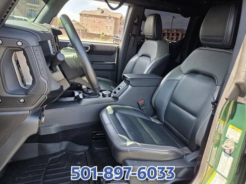 Used 2025 Ford Bronco Outer Banks AWD/4WD image 9