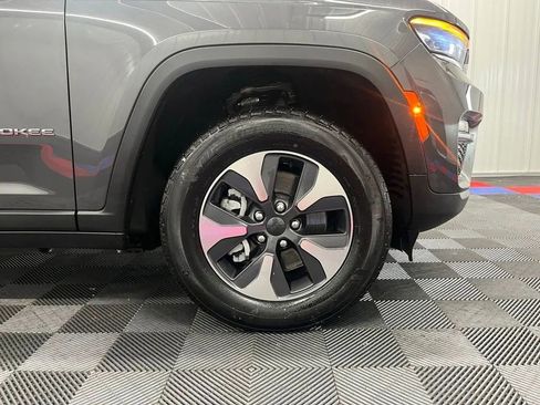 Used 2022 Jeep Grand Cherokee Limited 4xe AWD/4WD image 23