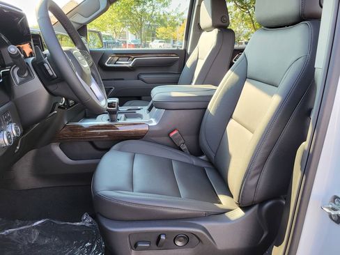 New 2026 GMC Sierra 1500 Elevation w/ Elevation Premium Package image 4