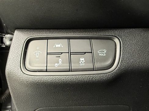 Used 2019 Hyundai Santa Fe SEL FWD image 23