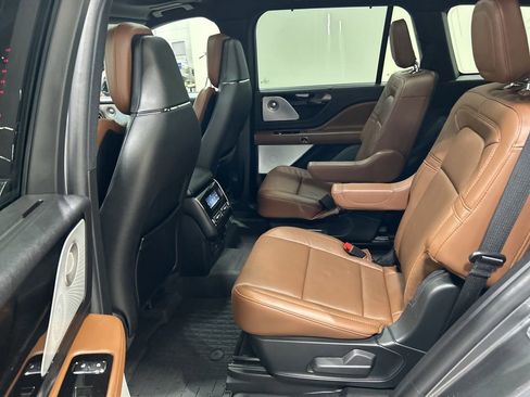 Certified 2023 Lincoln Aviator Reserve w/ Equipment Group 201A image 27