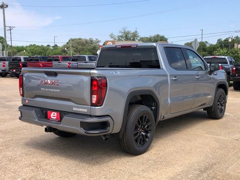 New 2025 GMC Sierra 1500 Elevation image 8