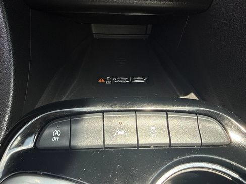 Used 2025 Buick Encore GX Sport Touring w/ Advanced Technology Package FWD image 18