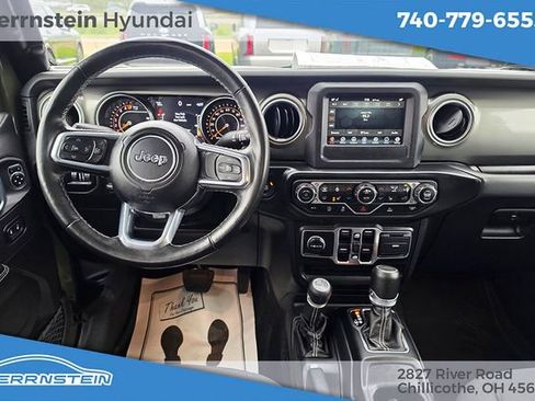 Used 2021 Jeep Gladiator Overland w/ Cold Weather Group AWD/4WD image 6
