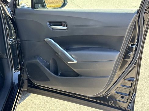 Used 2023 Toyota Corolla Cross XSE w/ Convenience Package image 10