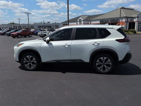 Used 2023 Nissan Rogue SV w/ SV Premium B Package FWD image 4