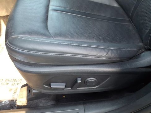 Used 2024 Kia Sorento S FWD image 24