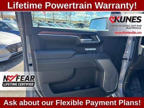 Used 2025 GMC Sierra 1500 Denali w/ Denali Reserve Package AWD/4WD image 12
