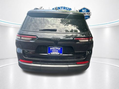 Used 2022 Jeep Grand Cherokee L Laredo AWD/4WD image 4