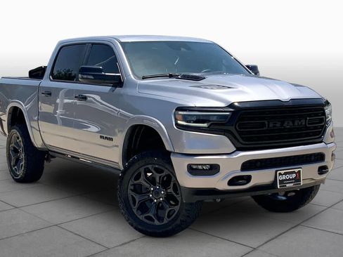Used 2024 RAM 1500 Limited AWD/4WD image 3