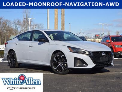 Used 2023 Nissan Altima 2.5 SR w/ SR Premium Package