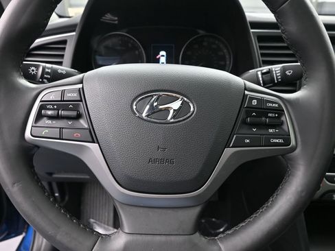 Used 2017 Hyundai Elantra Limited w/ Limited Tech Package 04 image 31