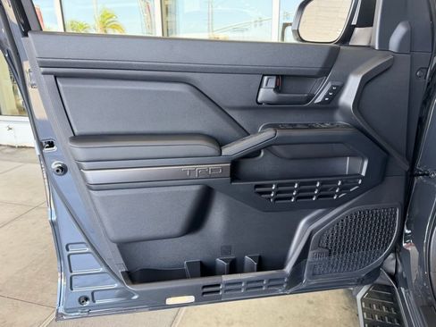 New 2026 Toyota 4Runner TRD Off-Road Premium AWD/4WD image 15
