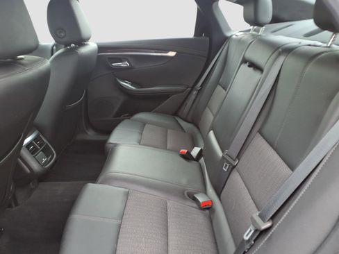 Used 2019 Chevrolet Impala LT w/ LT Convenience Package FWD image 12
