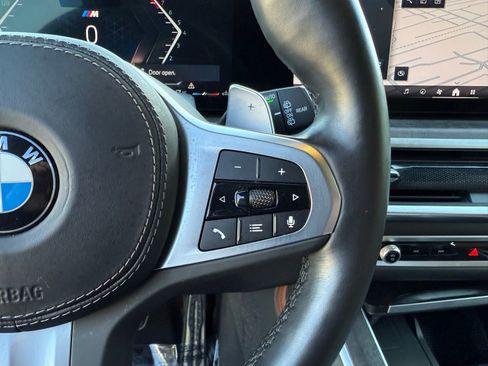 Certified 2024 BMW X7 xDrive40i w/ M Sport Package image 26