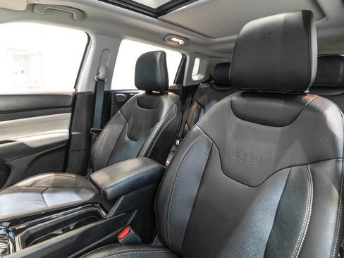 Used 2022 Jeep Compass Limited w/ Sun and Sound Group AWD/4WD image 6