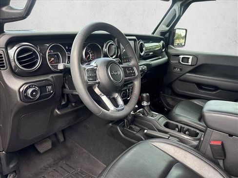 Used 2023 Jeep Wrangler Unlimited Sahara AWD/4WD image 9