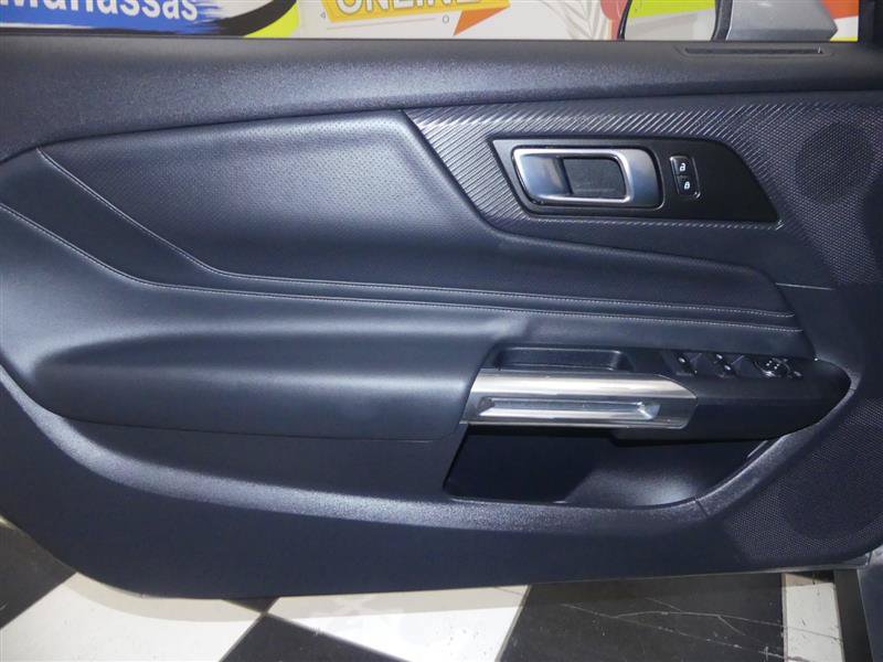 Used 2025 Ford Mustang Premium RWD image 24