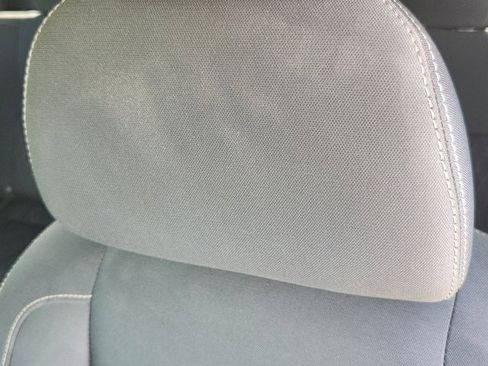 Used 2018 Nissan Titan SV w/ SV Convenience Package image 25