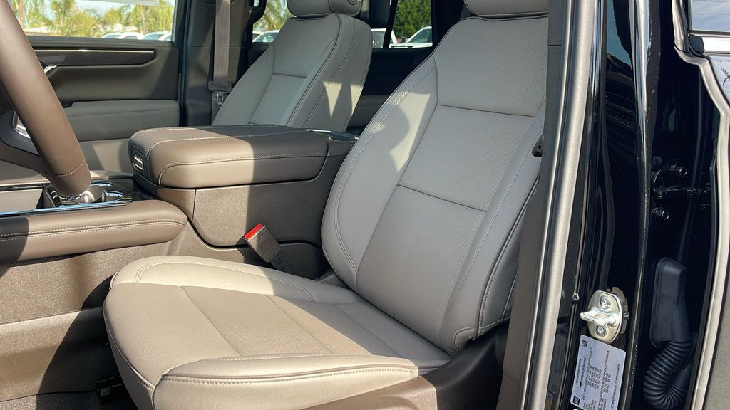 New 2026 GMC Yukon Elevation w/ Elevation Premium Package AWD/4WD image 14