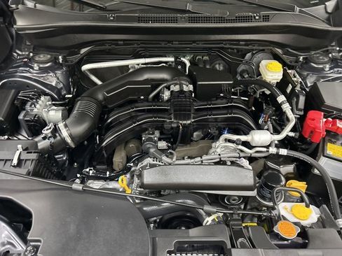 Used 2025 Subaru Forester Premium image 30