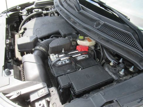 Used 2016 Ford Explorer XLT w/ Equipment Group 202A image 15