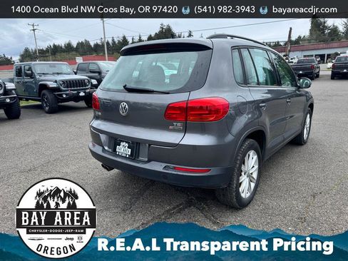 Used 2017 Volkswagen Tiguan Limited w/ Premium Package image 5