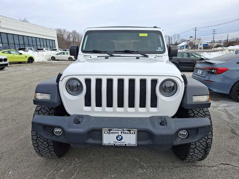 Used 2018 Jeep Wrangler Unlimited Sport S image 2
