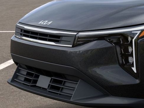 New 2026 Kia K4 LXS image 12