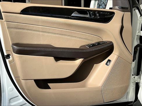 Used 2015 Mercedes-Benz ML 400 4MATIC image 22